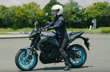 「乗らずに学べるバイクレッスン」発進が苦手な方向け！ クラッチの構造と役割を知って操作のコツをつかもう！